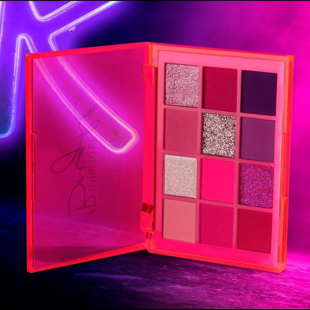 Beauty Creations “Dare to be Bright”Eyeshadow